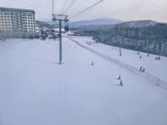 -亚布力新体委滑雪场