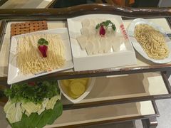 -思阁炭香火锅(学伟鑫城总店)