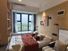 -东方体育中心(地铁站)