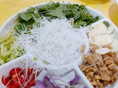 -官塘陈记鱼生·潮汕砂锅粥·牛肉火锅(潮枫路总店)