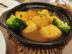 自制鲍汁豆腐煲-李记潮汕砂锅粥(营福路店)