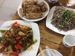 -溢心园香河肉饼总店