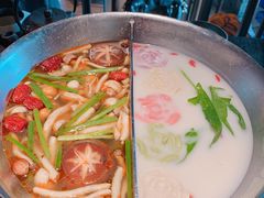 -湊湊火锅·茶憩(新中关购物中心店)