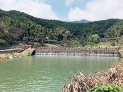 -梅岭月亮湾山体公园