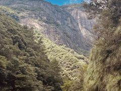 -鄣山大峡谷