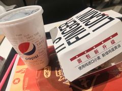 -肯德基(中纬店)