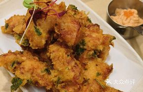 Spiced Fried Chicken with Crab Cheese Sauce