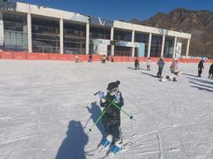 -荣盛康旅野三坡滑雪场