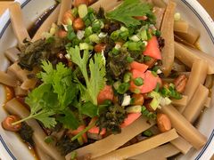 -包整·丝娃娃(一览甲秀楼风景店)