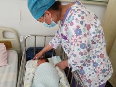-秋歌护理·月嫂·育儿嫂(浦东医院店)
