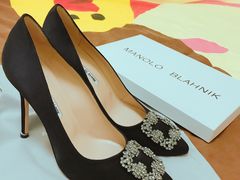 -Manolo Blahnik(置地广场店)