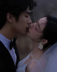 点击看大图 -拾年·定制婚纱摄影