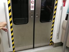 -白石桥南(地铁站)