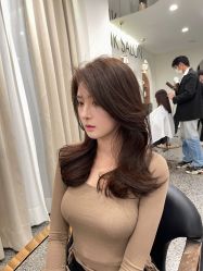 -SWANK SALON