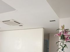 -卡罗酒店(东门晒布地铁站店)