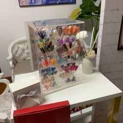 -杉惠素颜美妆皮肤管理中心