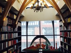 -钟书阁(松江泰晤士小镇店)