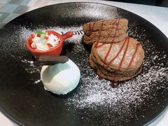 舒芙蕾松饼配香草冰激凌-西堤牛排(南京龙江店)