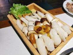 -菌彩云南野生菌火锅(呈贡七彩云南第壹城店)