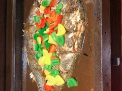 烤湄公鱼-红尘酒肉小馆