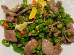 尖椒炒牛肉-正宗高流河饭店原创风姜鸡