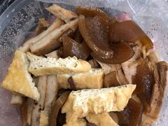 -松树干拌面店