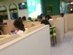 -意莱莉休闲餐厅(东汇城店)