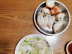 -黄阿姨锅贴大王(万航渡路店)