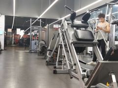 -乐刻运动健身(百安居洛克公园店)