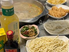 -光头药膳鸡(莱茵小镇店)