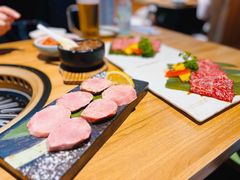 -炼火烤肉店