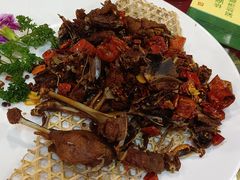 -宜宾海鲜酒家·三十年老字号