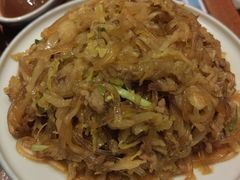 酸菜炒粉-老昌春饼(中央大街店)
