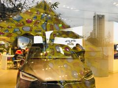 -TESLA 特斯拉(上海太古汇体验店)