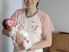 -乐禧母婴全自营月嫂(宝山店)