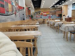 大堂-江城燕子大排档(江汉路步行街店)