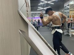 -美航国际健身(北京华联店)