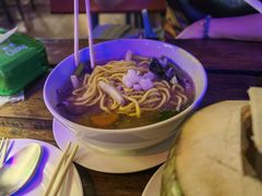 -Green Tree Rest. & Pub