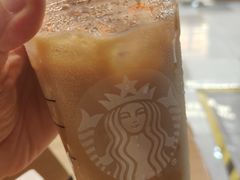 榛果海盐焦糖风味拿铁-星巴克(广州动漫星城东区店)