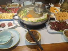 -乡土黄·鲜牛肉火锅·小龙虾(兴业街店)