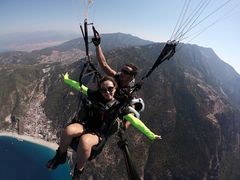 -费特希耶滑翔伞