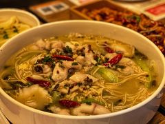 招牌酸菜鱼（必点）-爱啤精酿·民谣酒馆(滨江店)