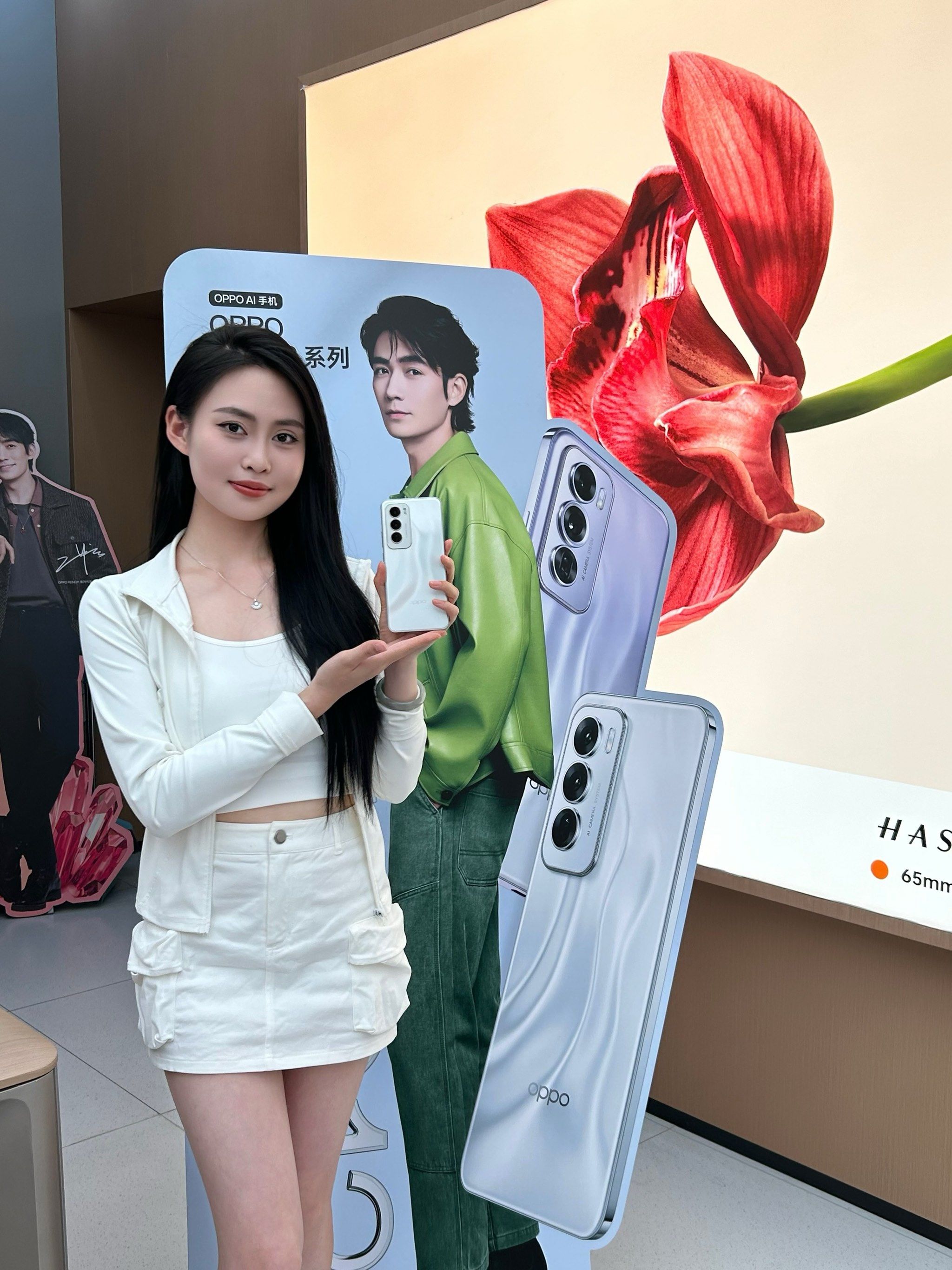 n
哇哇哇 🥹
居然买到了偶像朱一龙代言的opporeno12了!