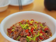 鲜炒黄牛肉-憨伢子·家常菜小食堂·有锅气の炒菜(江汉路店)
