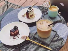 -UNI UNI(环亚凯瑟琳店)