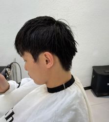 -BULB STUDIO 巴柏明星发型工作室