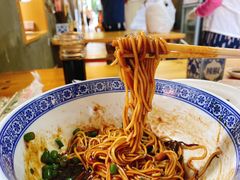 -沪西老弄堂面馆(定西路店)