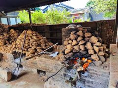 -御霞苑泥烩鸡休闲农庄