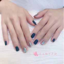 -吉吉靓甲美睫