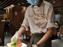 -海底捞火锅鲜切牛肉主题店(长寿路店)